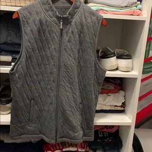 Mizzen + Main Men's Medium Gray Vest - Size Medium